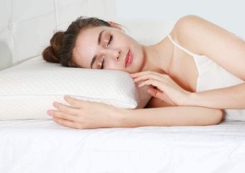 Người nằm nghiêng nên chọn gối có độ cao 10-15cm